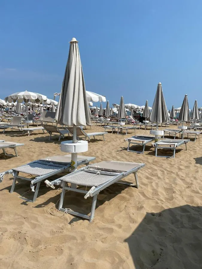 Hotel Ivana Lido di Jesolo 3*,  Italia